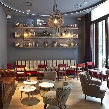 Chic & Basic Zoo Hotel *