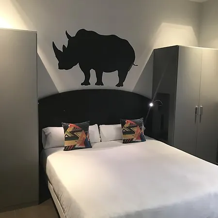 Отель Chic & Basic Zoo