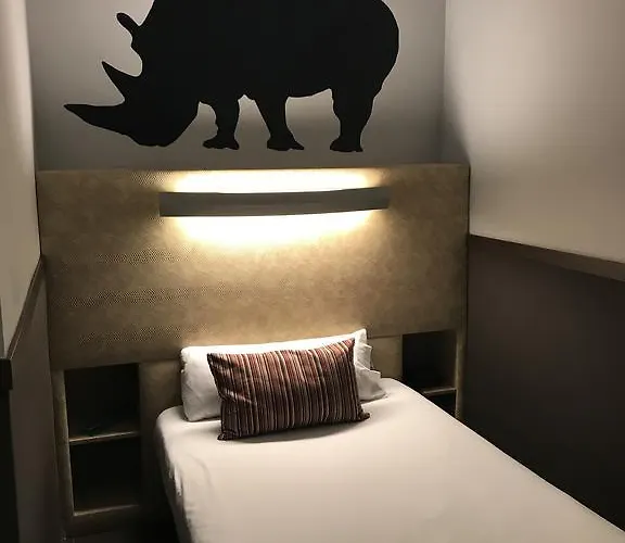 ホテル シック ＆ ベーシック ズー